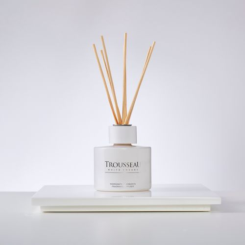 White Luxury Air Freshener with Sticks 240 ml
