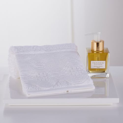 Kit Sabonete Golden e Toalha Lavabo Bordada