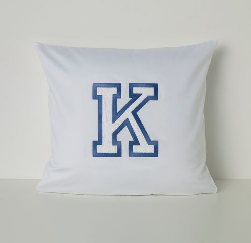 Letter k Almofada Cape