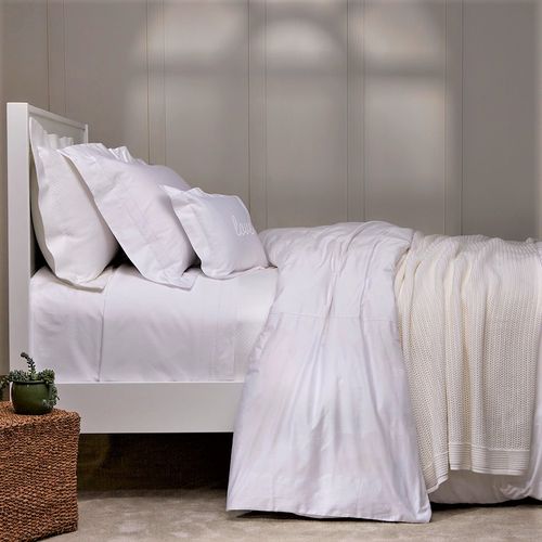 Broadway 300 Thread Cushion Cover