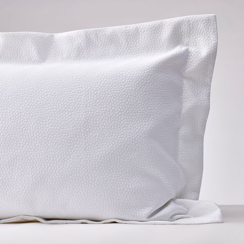 Lario Pillow Holder