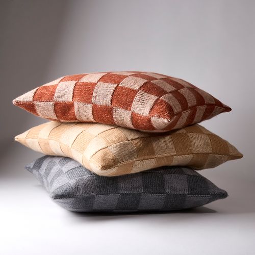 Capa de Almofada Nuruu em Cashmere 50cm x 50cm