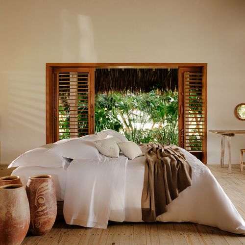 Super King Sheet Set in 600 Thread Count Percale by Duchessa