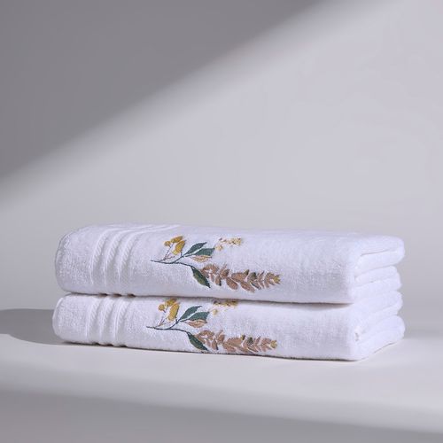 Toalha de Banho Bordada Rehmi